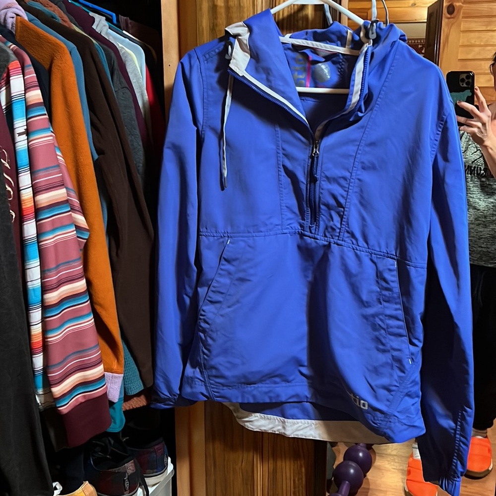Stio hooded light jacket